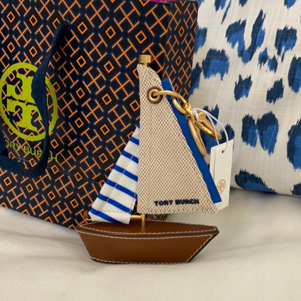 Tory Burch sailboat key fob - Picture 2 of 3